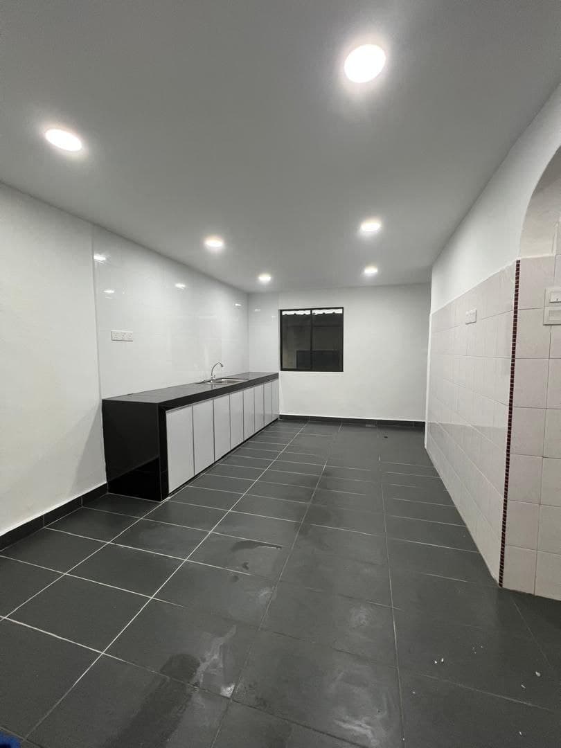 Double Storey Taman Johor Jaya 19