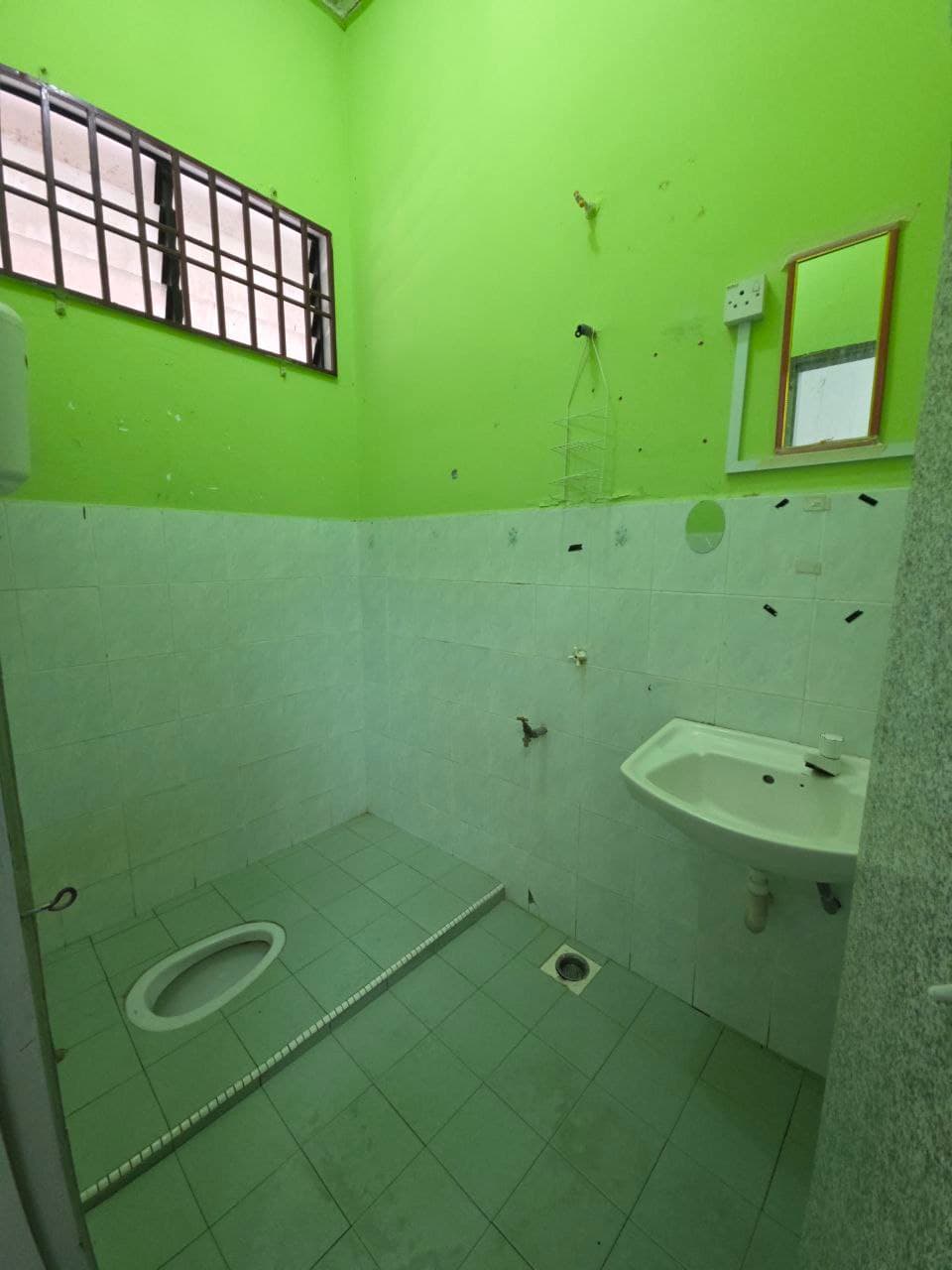 Single Storey Corner House 美景花园 10