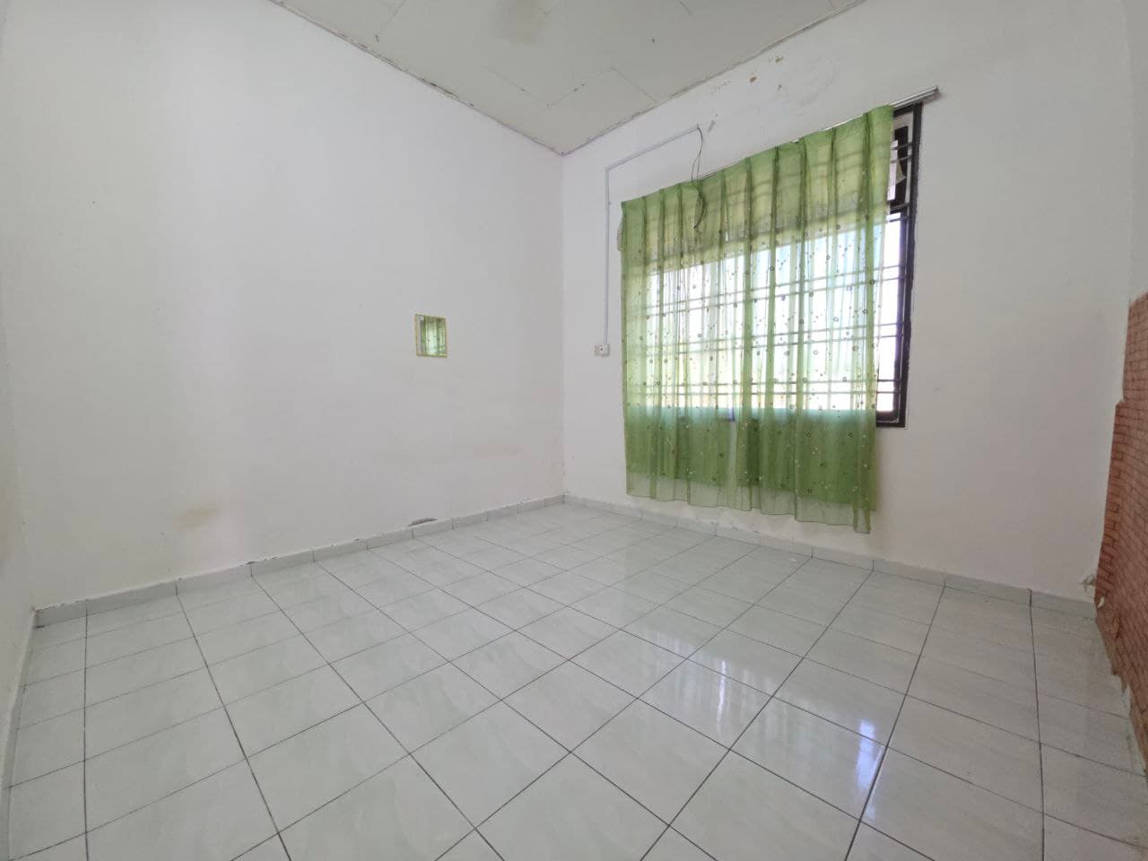 Single Storey Corner House 美景花园 4