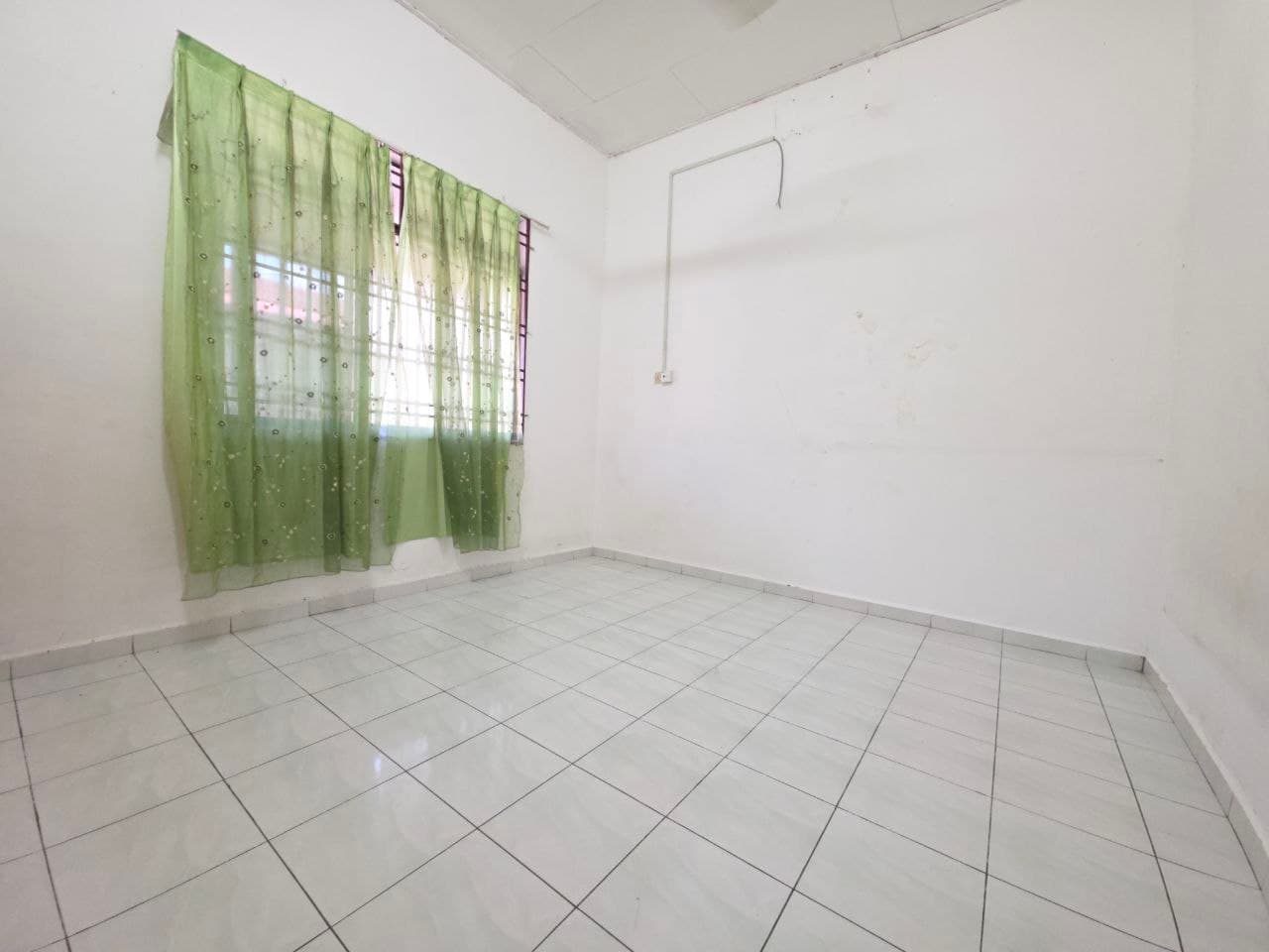 Single Storey Corner House 美景花园 11