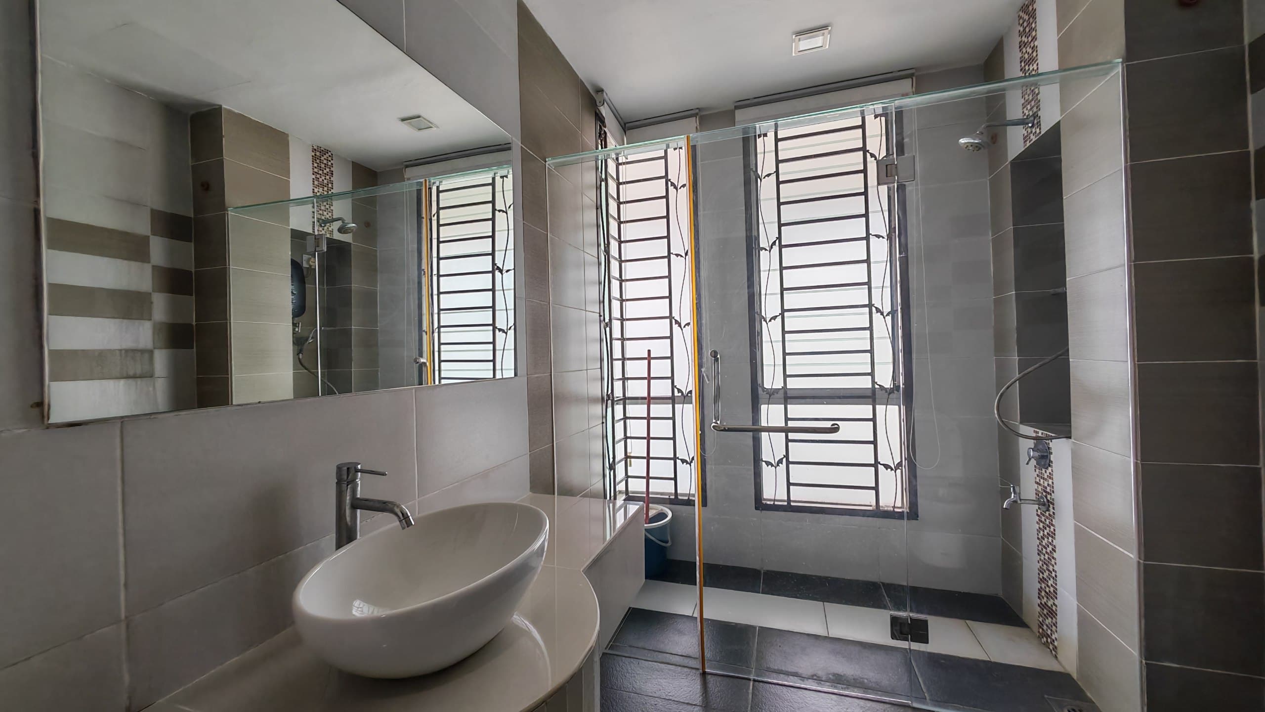 2.5 Storey Terrace Sutera Pulai 12