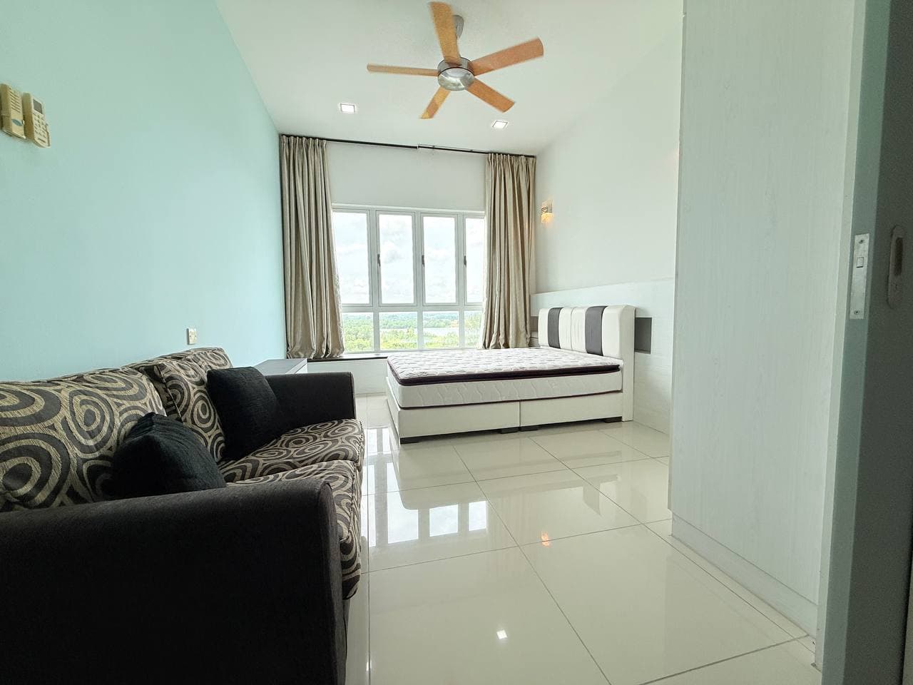 Dual Key Unit Danga Bay 3