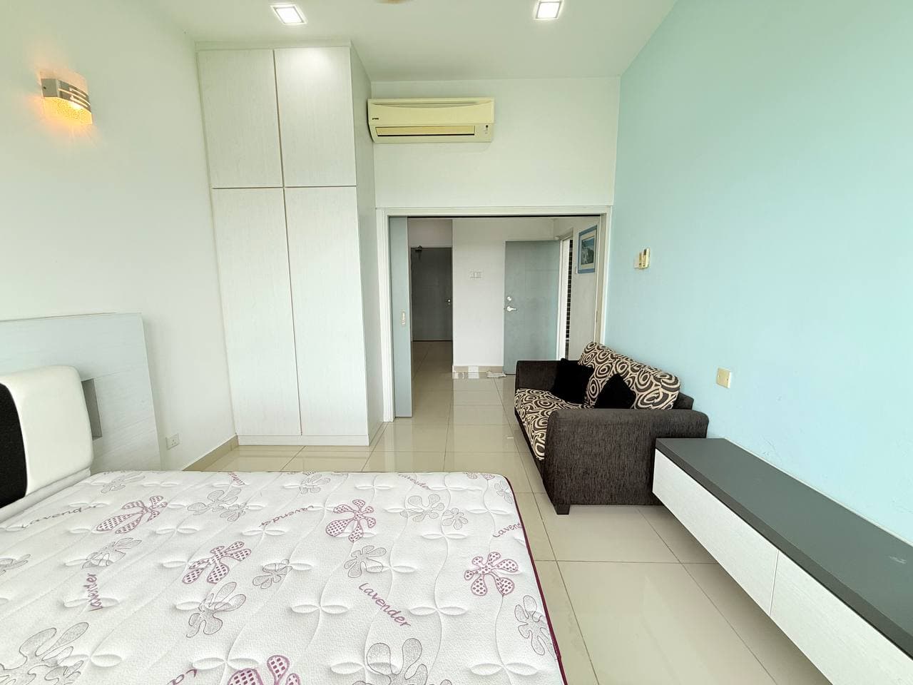 Dual Key Unit Danga Bay 4