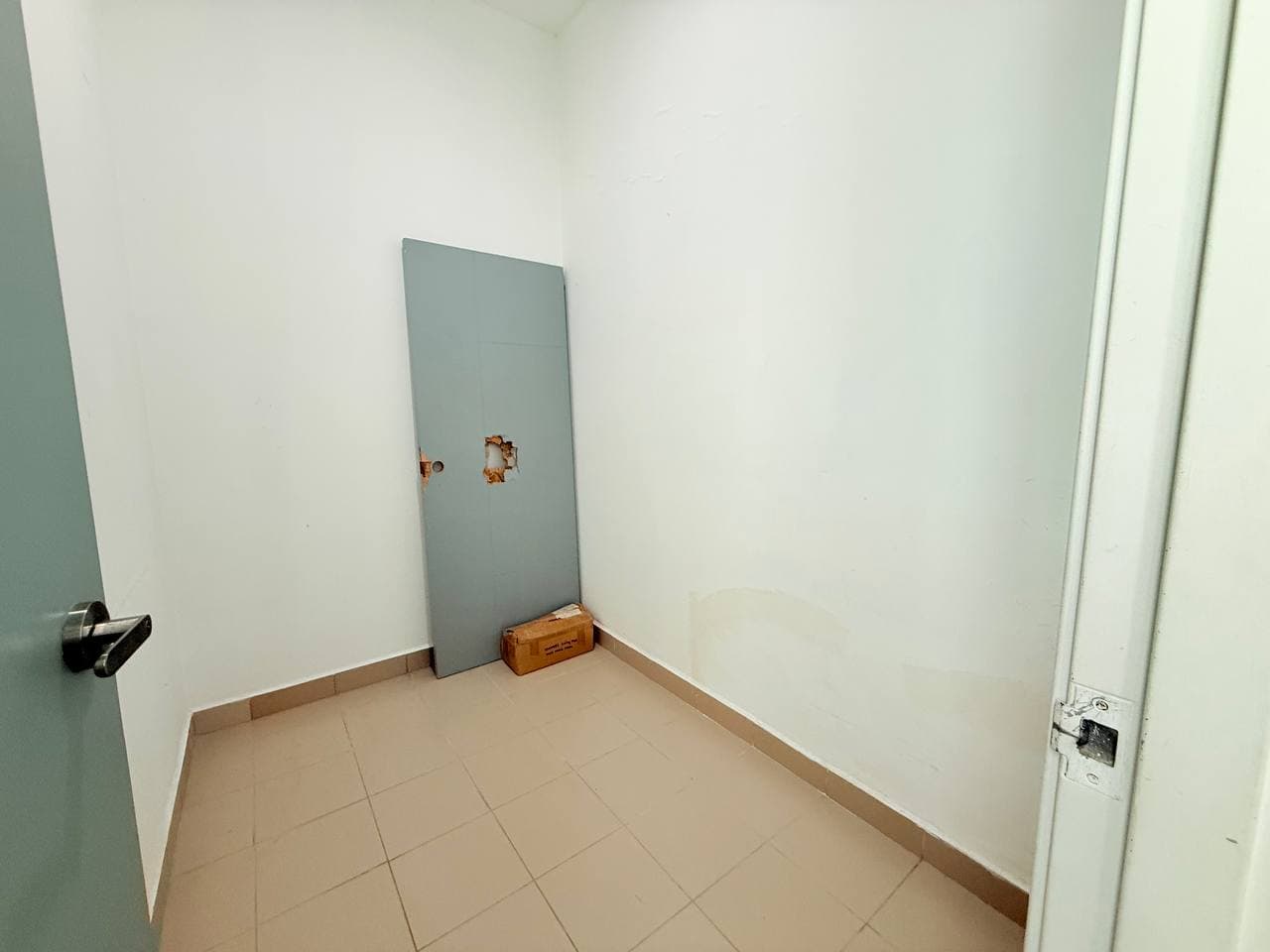 Dual Key Unit Danga Bay 11