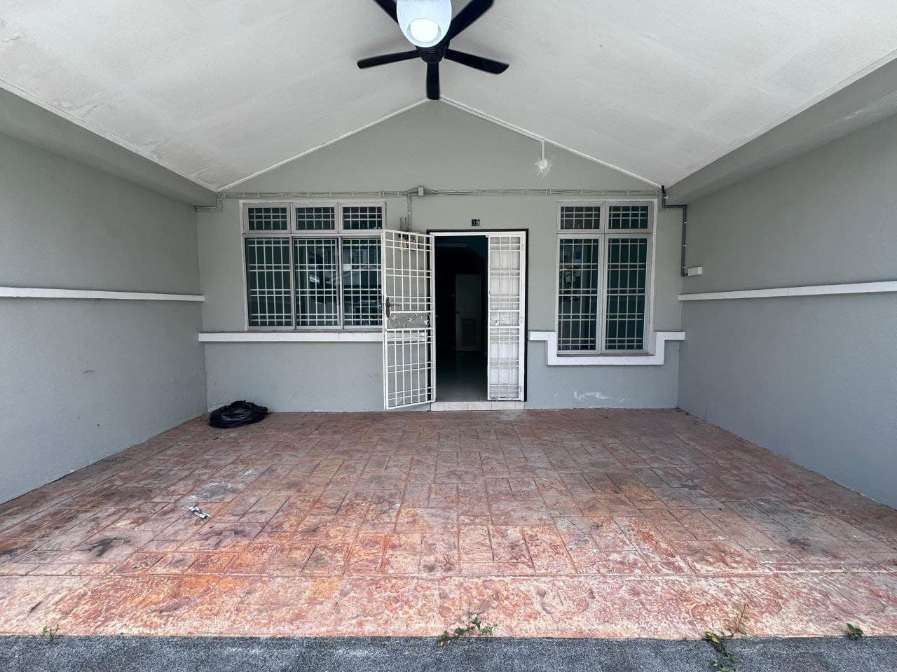 Double Storey Terrace Bandar Seri Alam 4