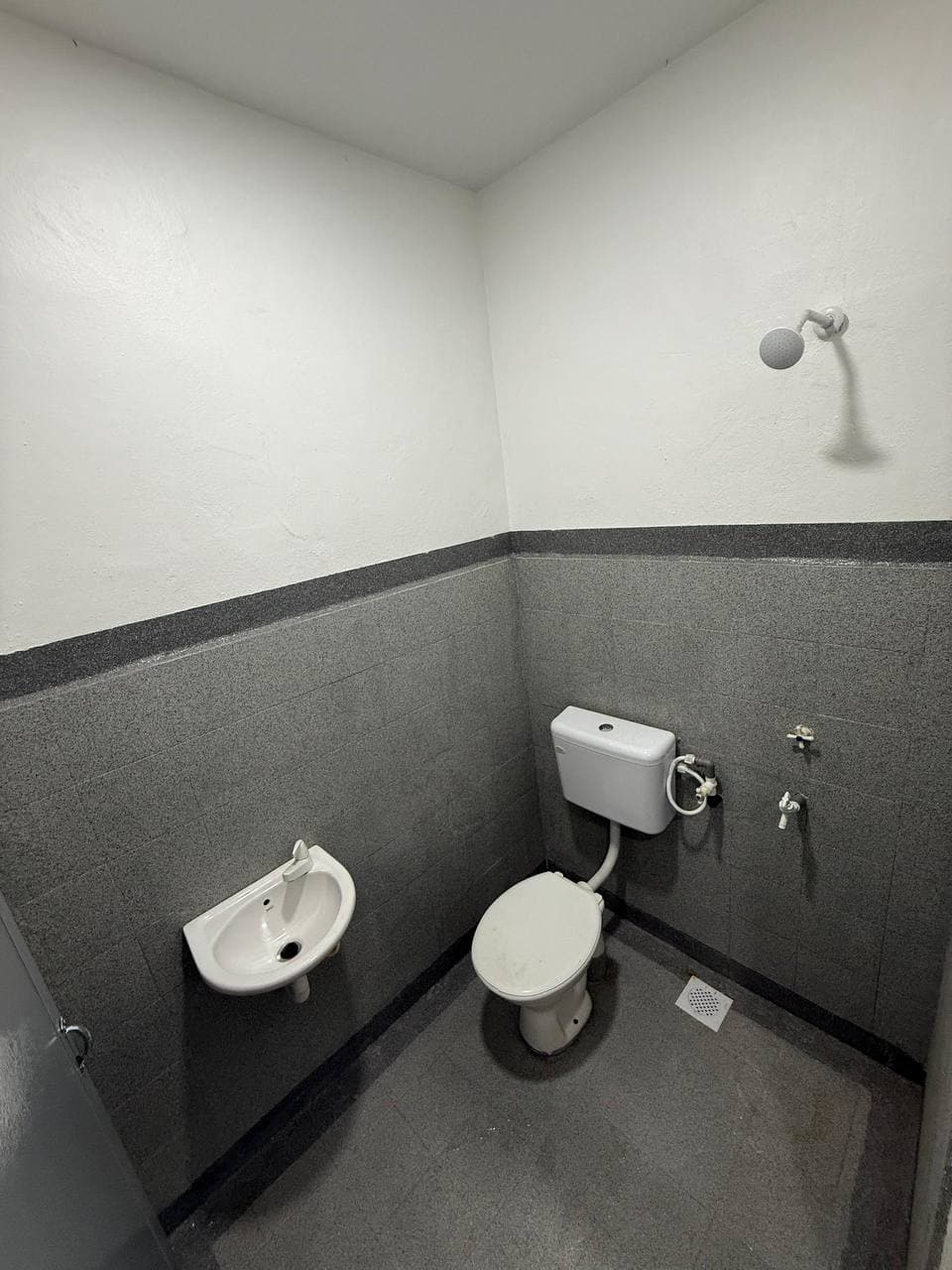 Double Storey Low Cost House Taman Desa Cemerlang 6