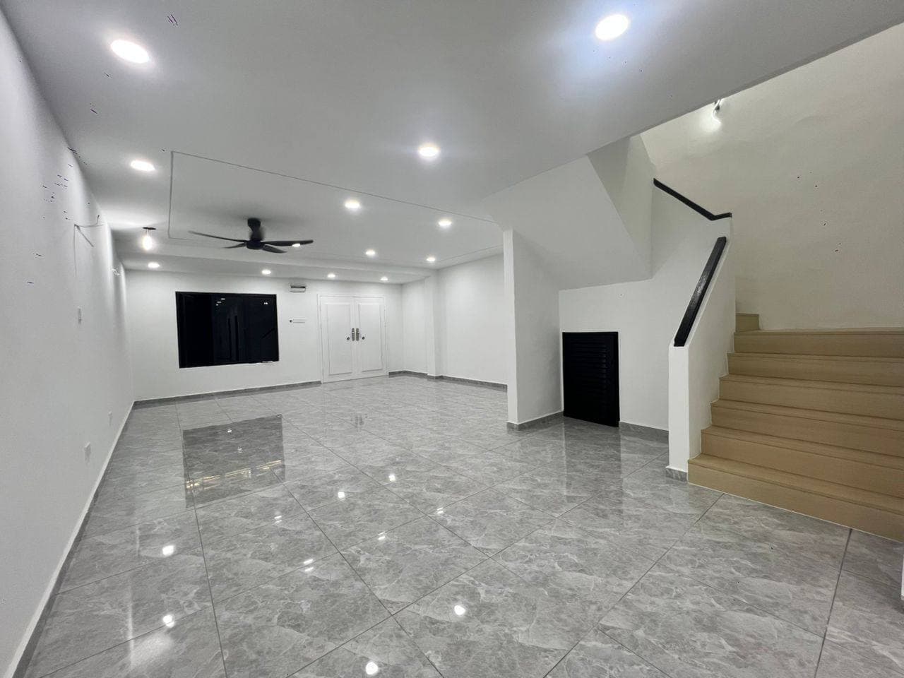 Single Storey Taman Senai Utama 15