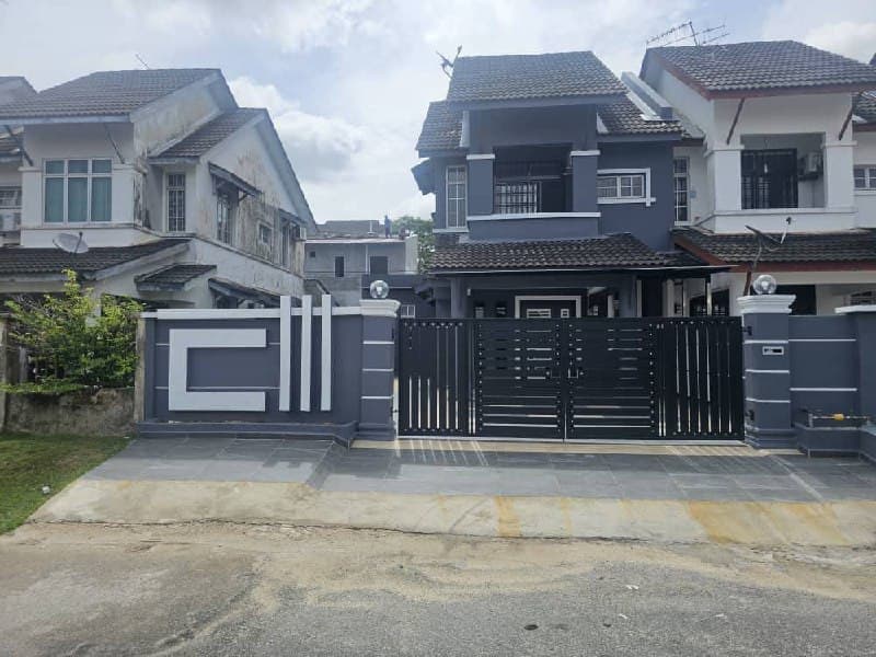 Double Storey Terrace Kulai Kelapa Sawit Scientex 17