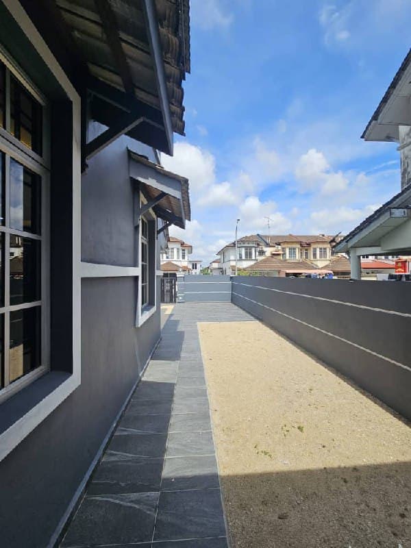 Double Storey Terrace Kulai Kelapa Sawit Scientex 25