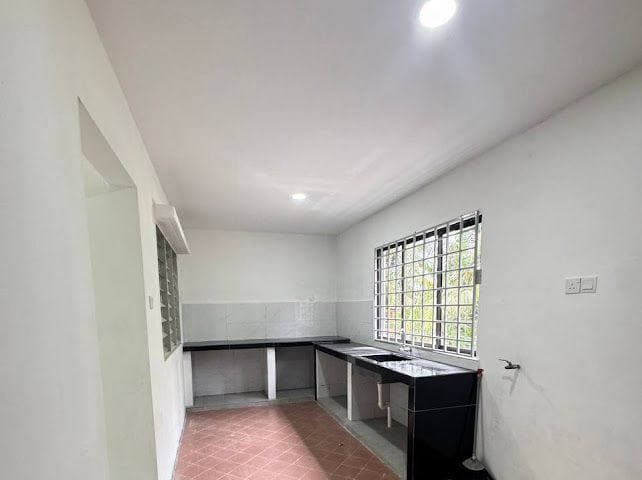 Endlot Bukit Indah 6