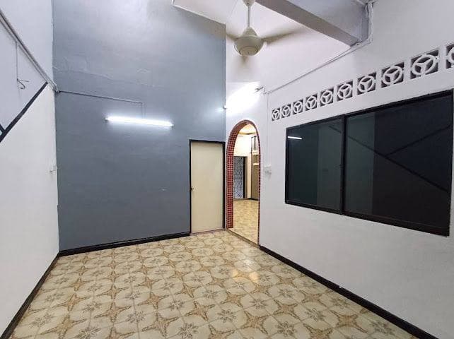 Single storey terrace house Jalan Santalia 1 2