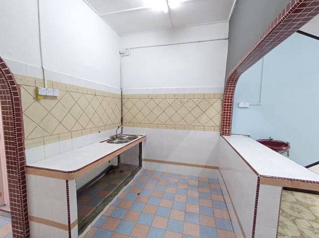 Single storey terrace house Jalan Santalia 1 9