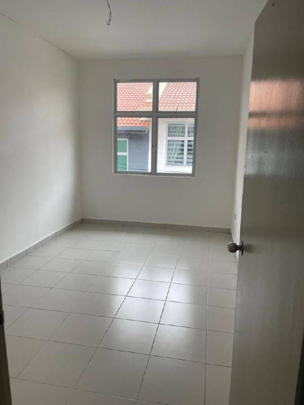 Single storey terrace house Taman Segamat Baru 5