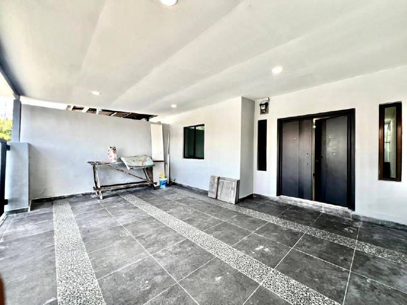 Single Storey Endlot Taman Pulai Utama 11