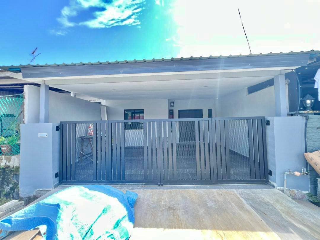 Single Storey Endlot Taman Pulai Utama 12