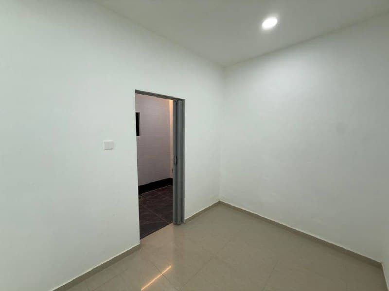 Double Storey Low Cost Permas Jaya 7