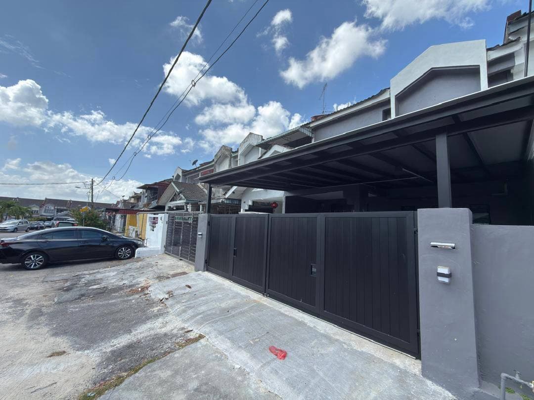 Double Storey Low Cost Permas Jaya 22