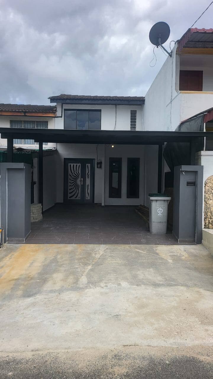 Double Storey Terrace Taman Scientex Jaya 13