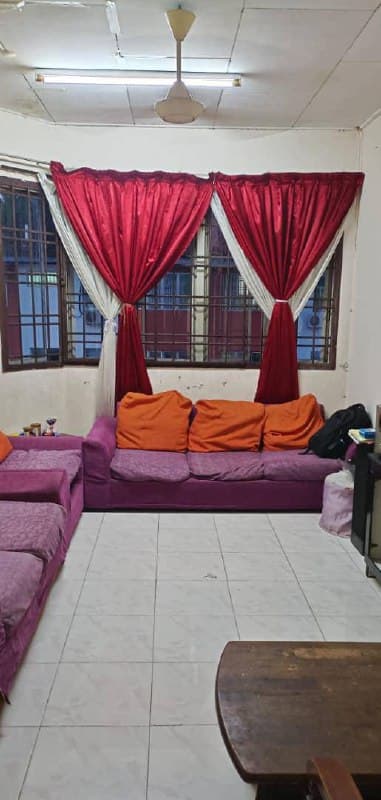 Double storey low cost Jalan Suria 81 Bandar Seri Alam 2