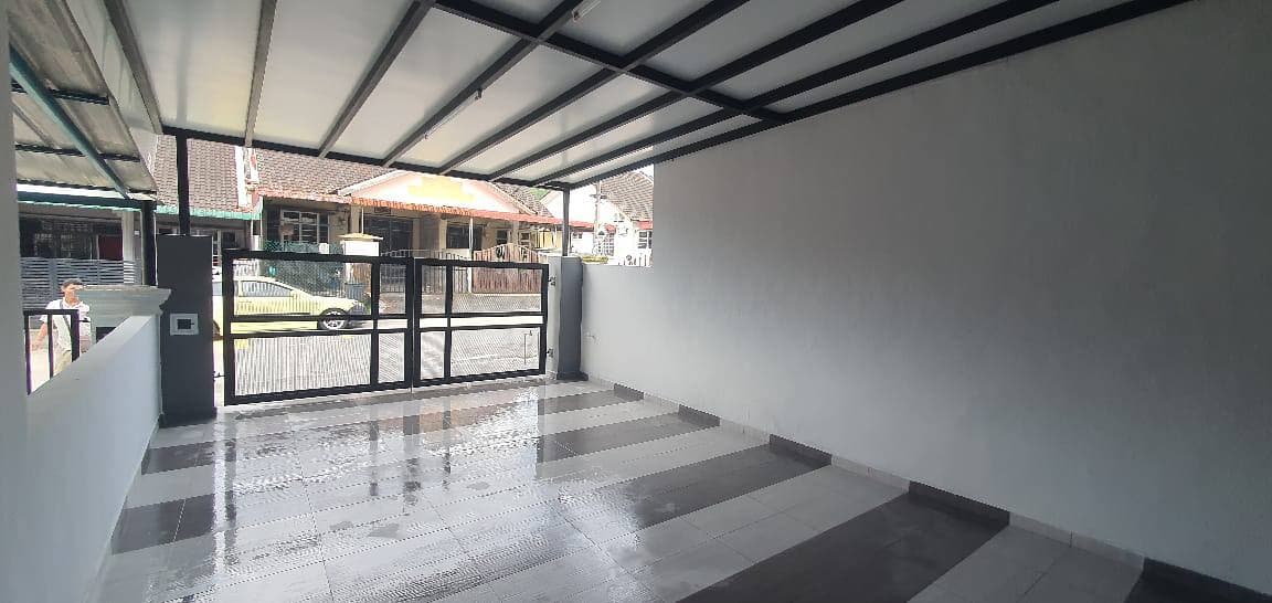 Block E Bandar Putra Kulai 12