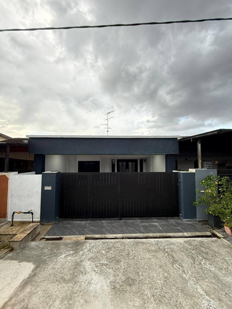 Double Storey Low Cost Endlot Taman Damai Jaya 14