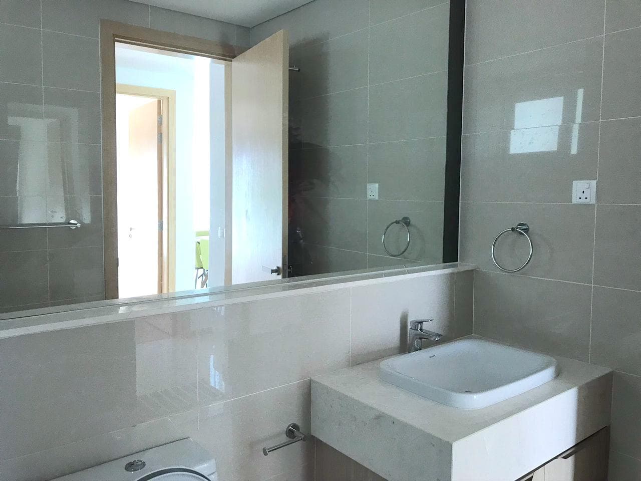 1+1 Southern Marina 8