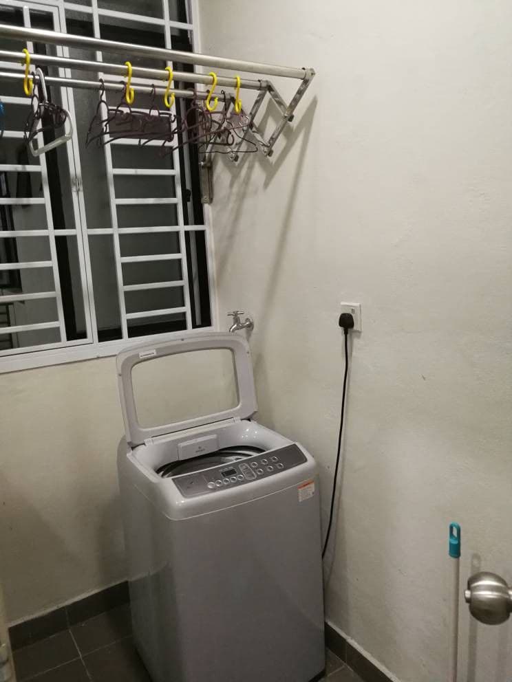 Condominium Tampoi 9