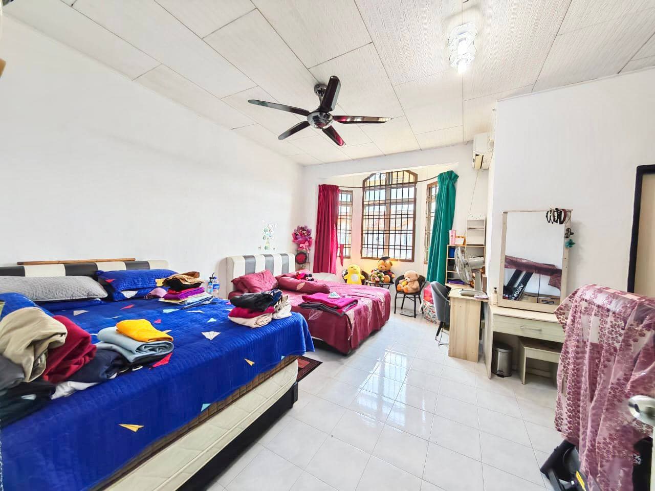 Double Storey Taman Nusa Bestari 2 6