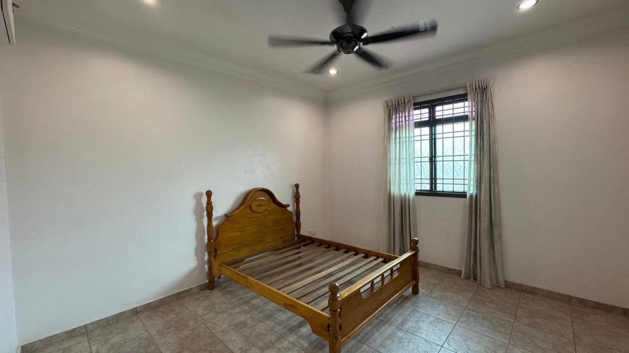 2-Storey Bungalow Taman Rinting 7