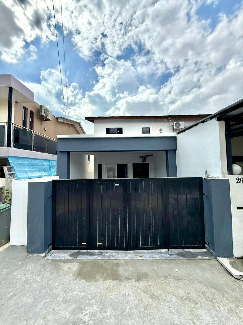 Double Storey Low Cost Endlot Taman Damai Jaya Skudai 17