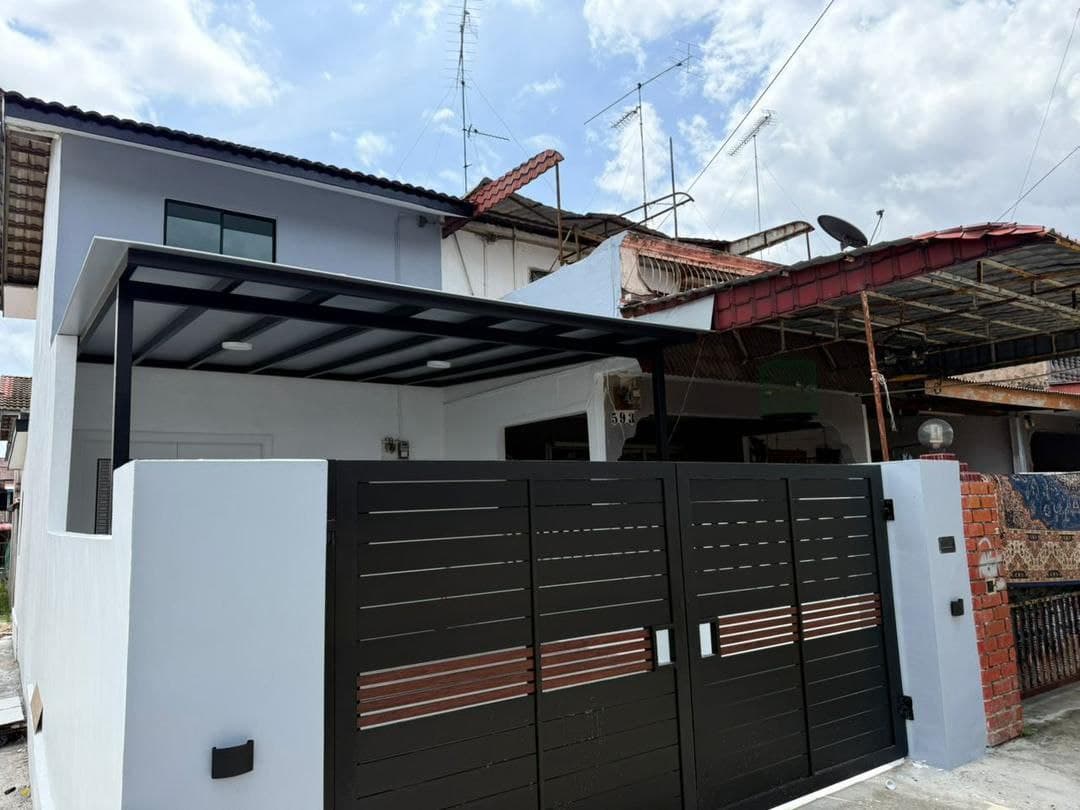 Double Storey Low Cost Endlot Kulai Saleng 4