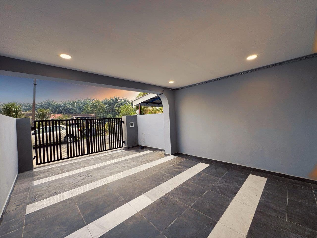 Large Double Storey Low Cost Tmn Muhibbah (Kulai) 9