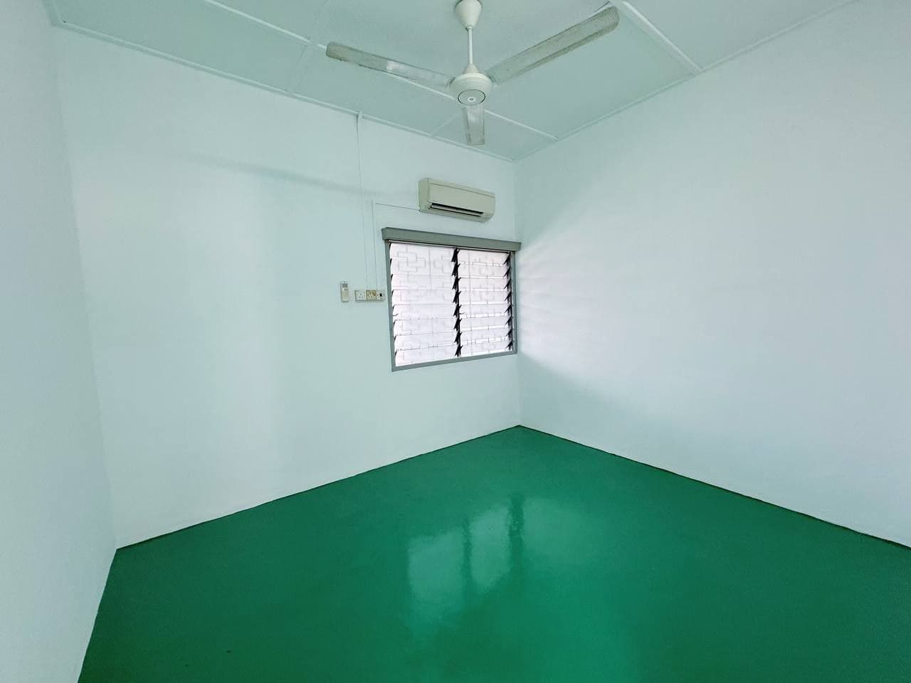 Single Storey Taman Kulai Besar 9