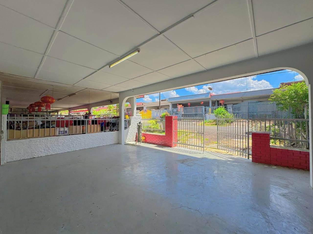 Single Storey Taman Kulai Besar 11