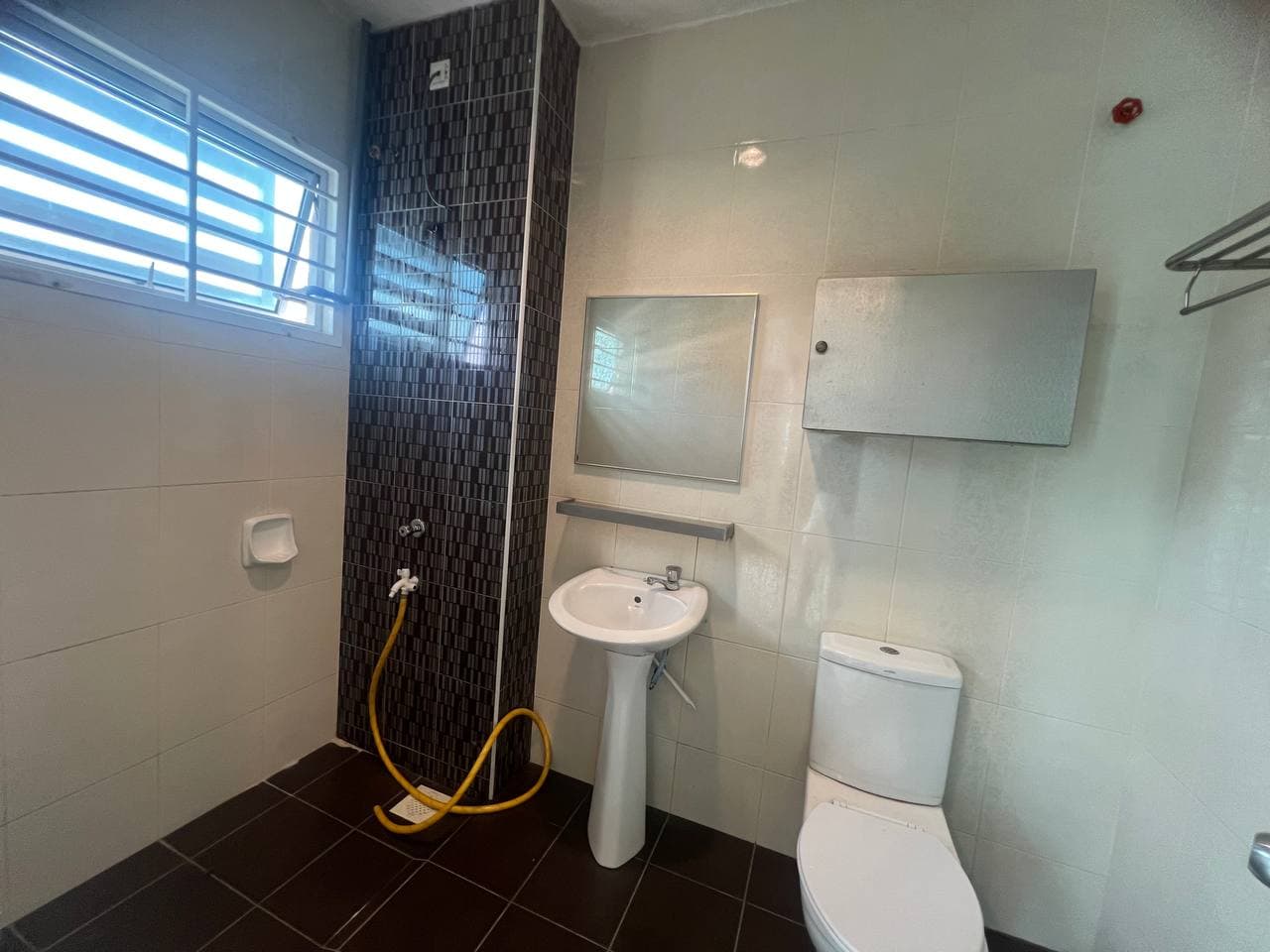 Double Storey Terrace (Intermediate Unit) Jalan Jasa, Rini Hills 7