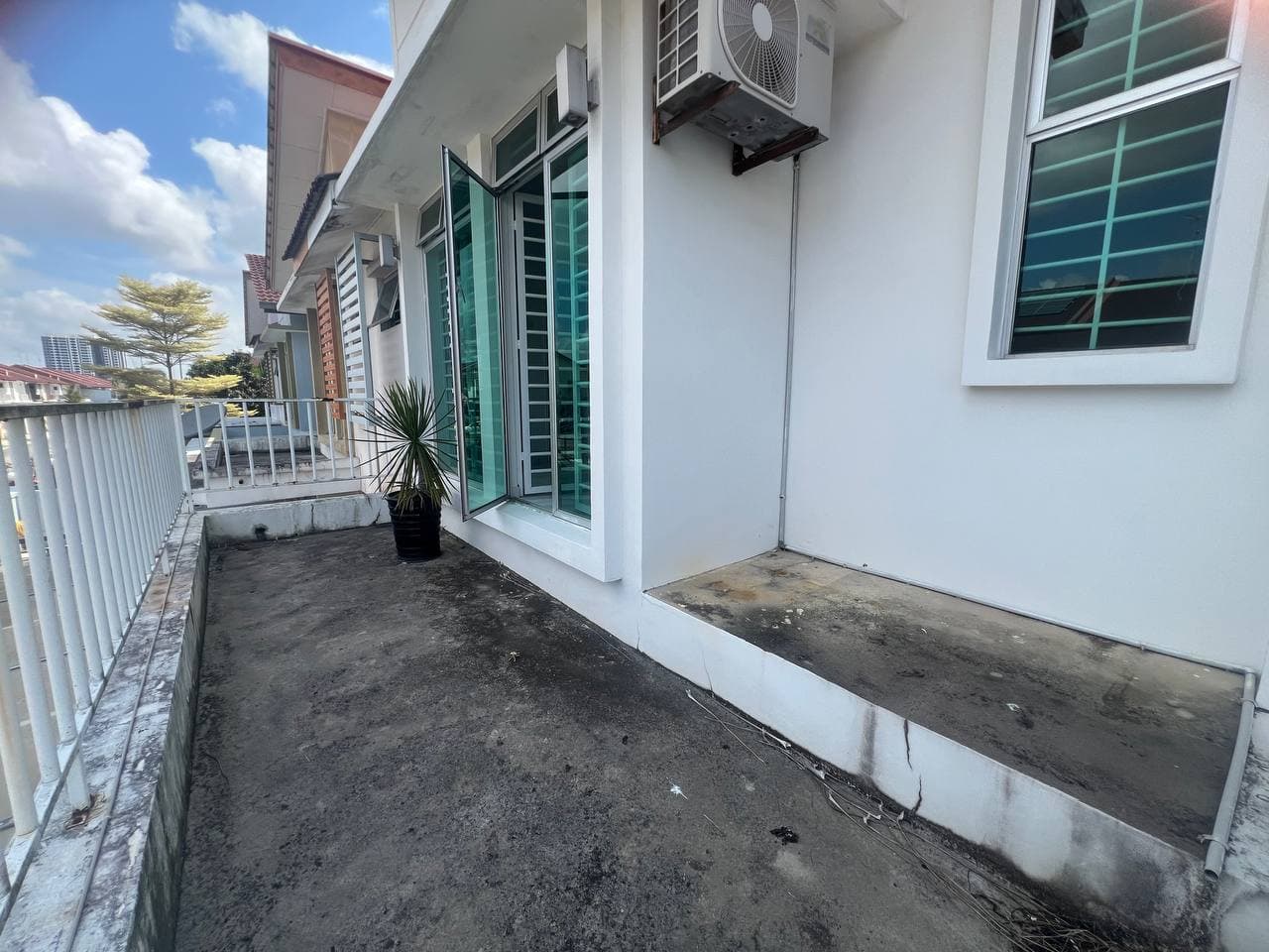 Double Storey Terrace (Intermediate Unit) Jalan Jasa, Rini Hills 5
