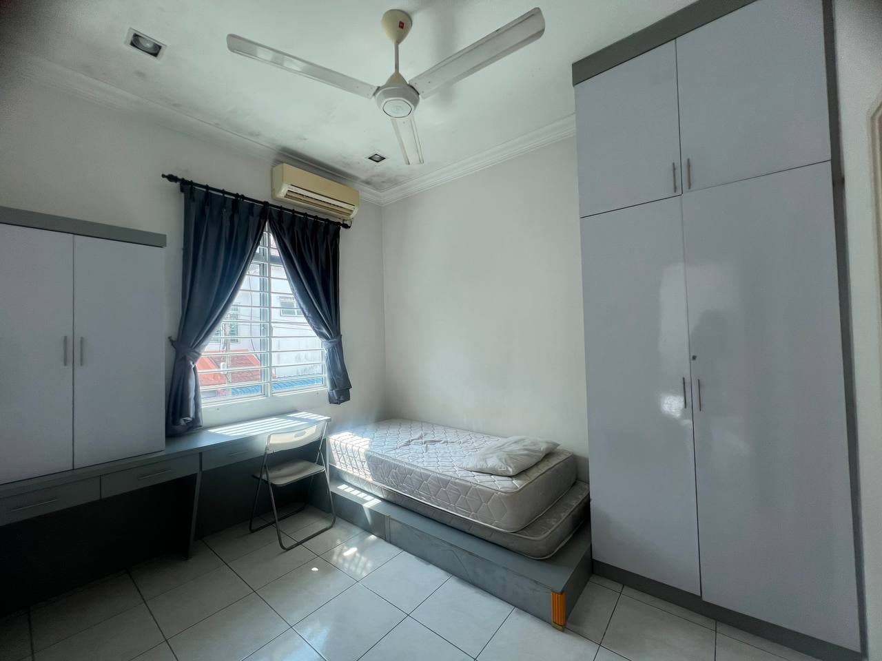 Double Storey Terrace (Intermediate Unit) Jalan Jasa, Rini Hills 13