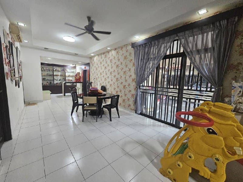 Double Storey Semi-Detached (Endlot) Taman Sutera Utama 18