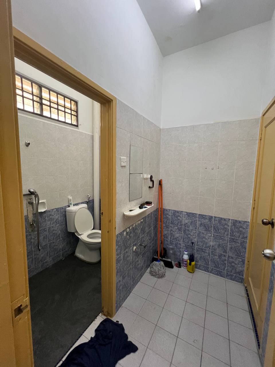 Double Storey Terrace Seri Alam 13