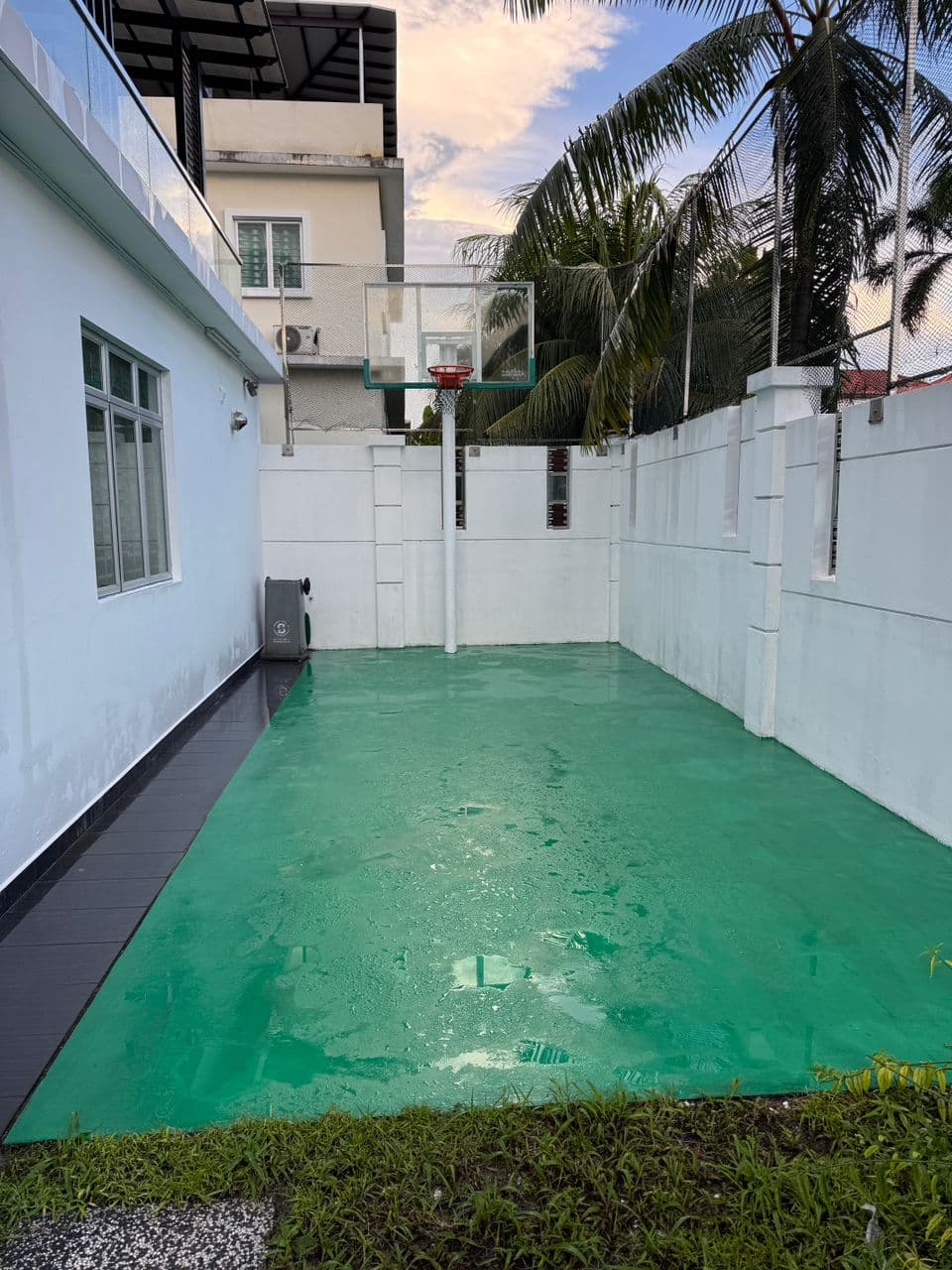 2.5 Storey corner lot Sutera Utama 9