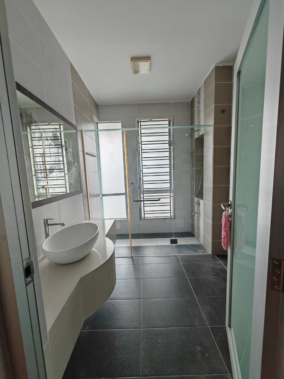 2.5 Storey corner lot Sutera Utama 10