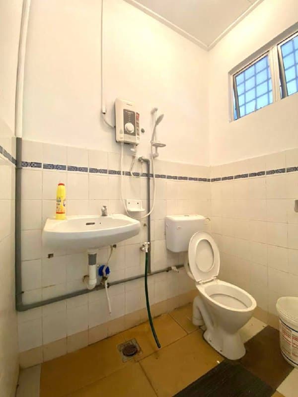 1.5 Storey Semi-D Taman Megah Ria 9