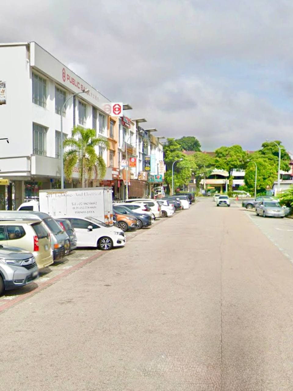 3 Storey Shoplot Taman Daya 5