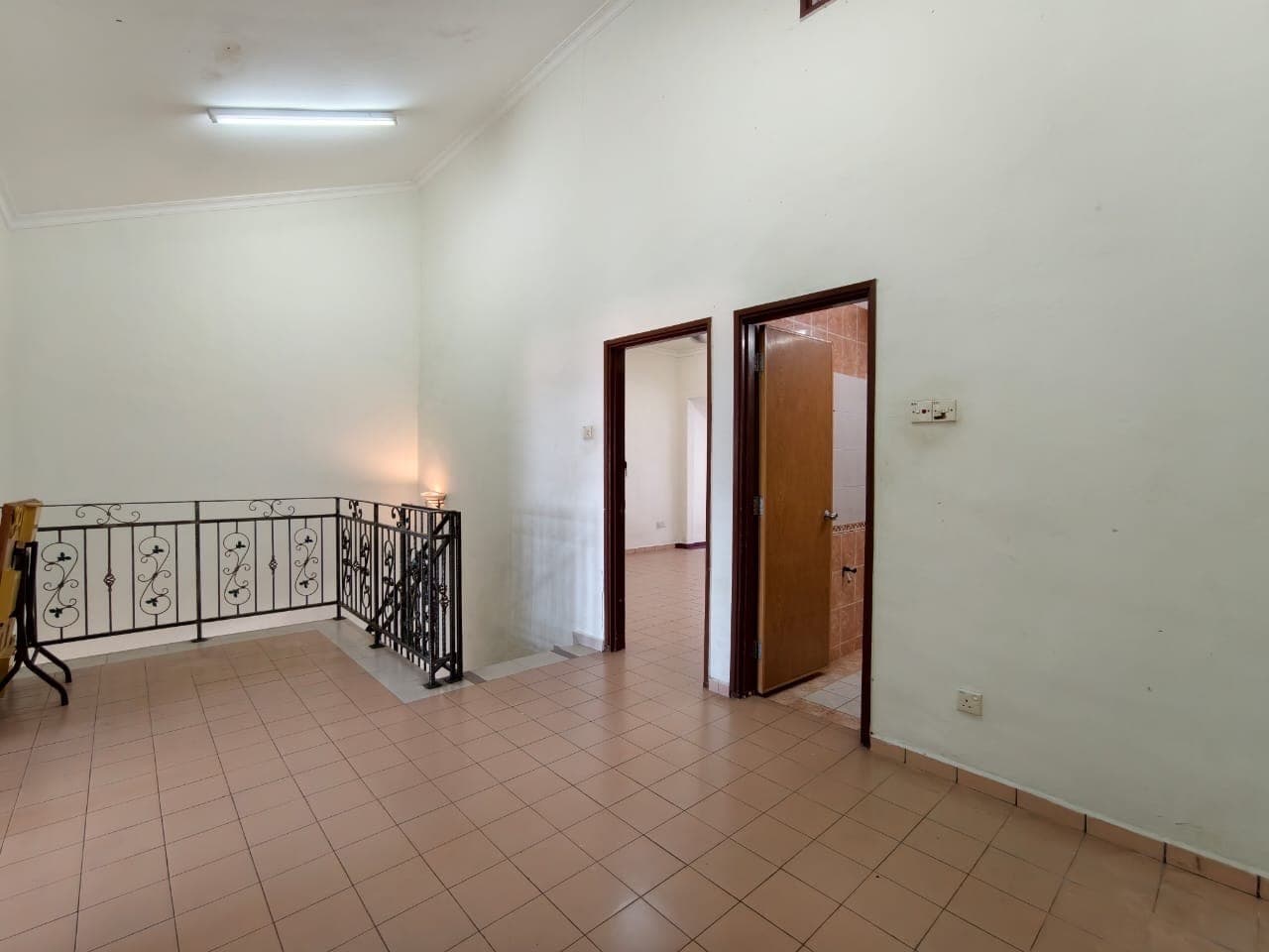 2-Storey Terrace Taman Pelangi 5