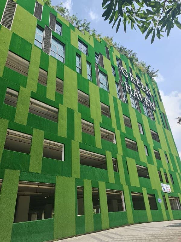 Service Apartment Green Haven 2