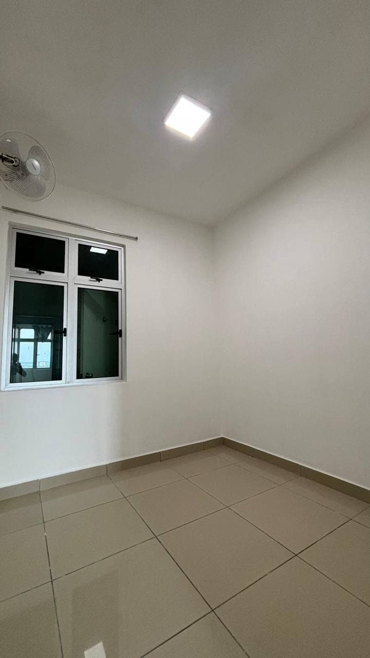 Service Apartment (Intermediate) Meridin Bayvue Apartment 7