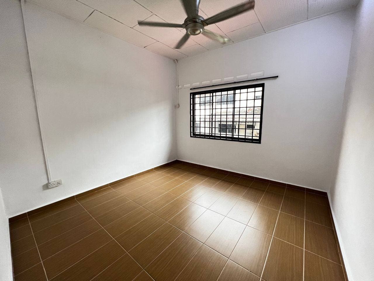 Double Storey Taman Pelangi 6