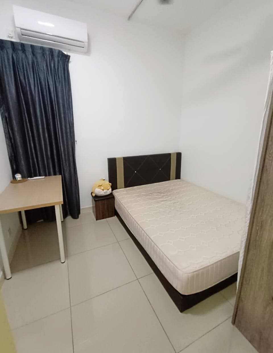 Service Apartment (Middle Floor) - Intermediate Greenfield Regency 5