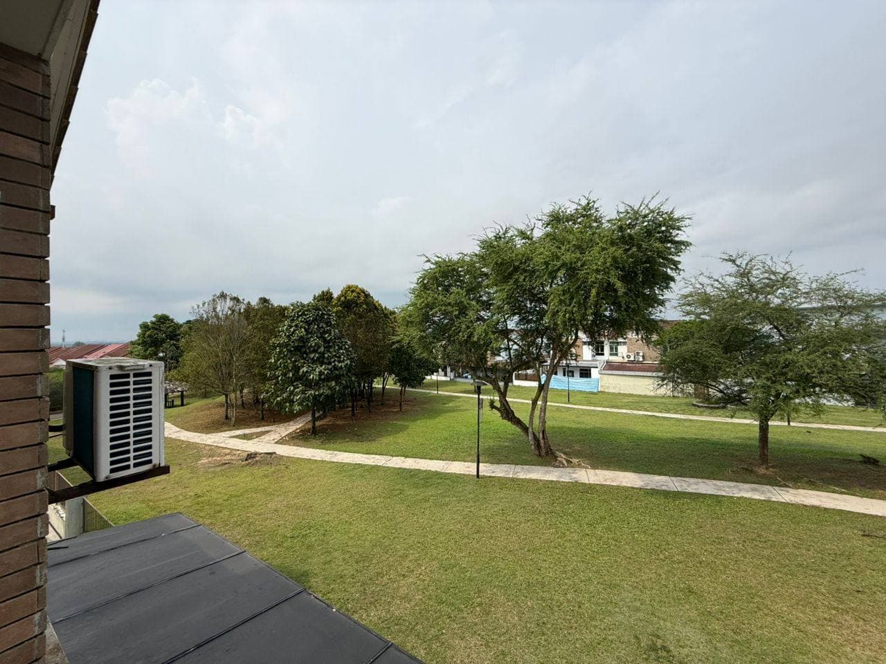 Double Storey Semi-Detached House Horizon Hills 3