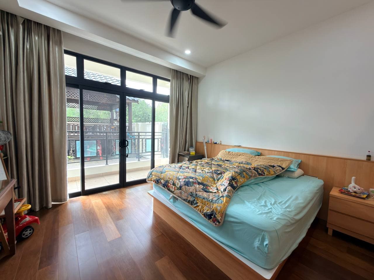 Condominium Laguna Heights 5